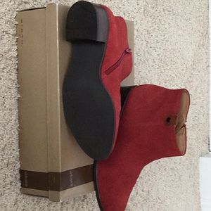 Women’s red suede bootie,size 8